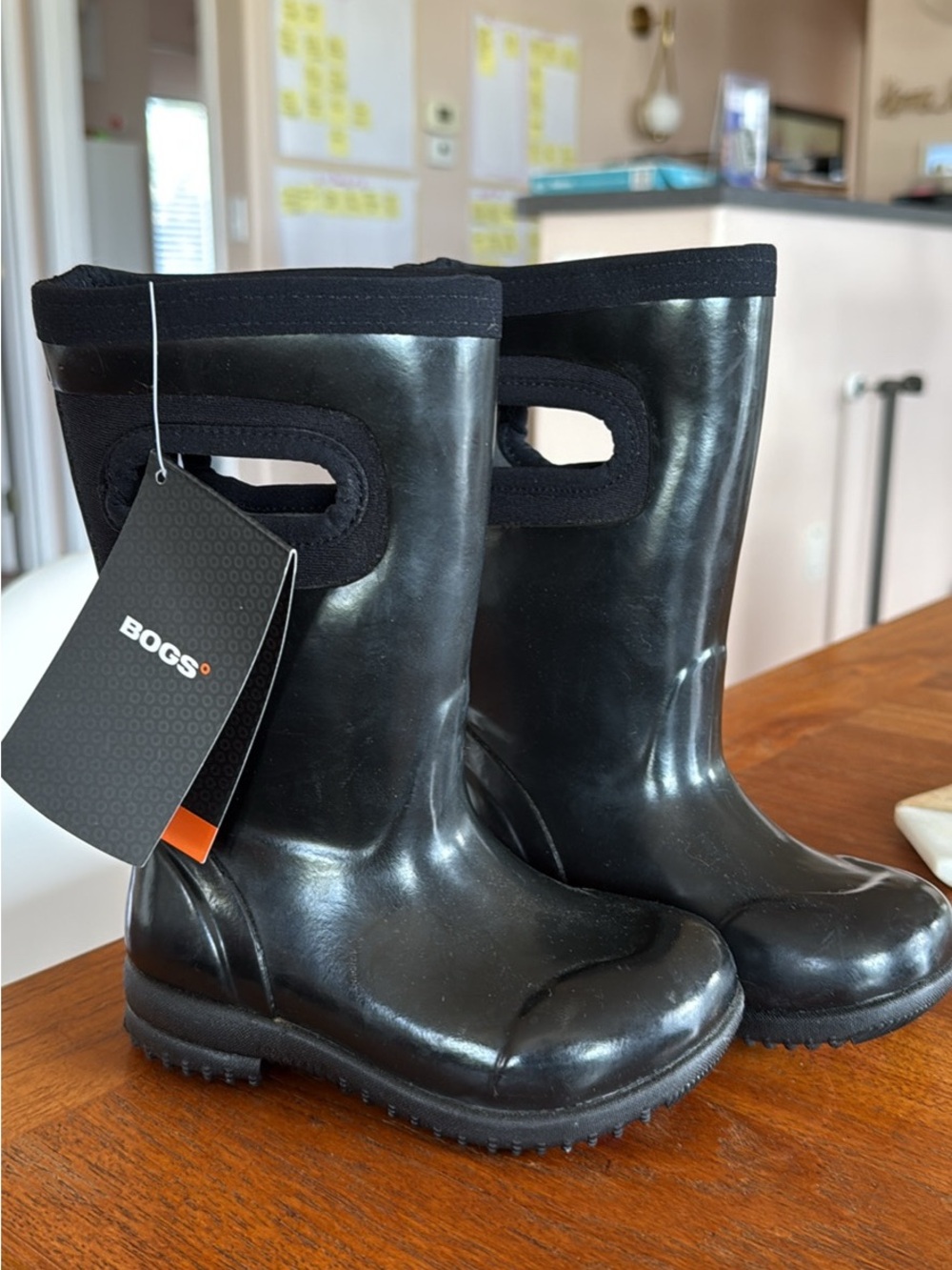 NWT Bogs Kids Black Waterproof Pull-On Rain Boots with Handles